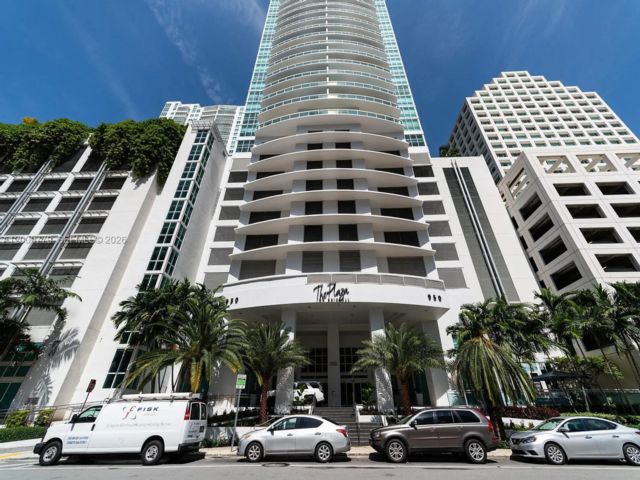  2 BR,  2.00 BTH &nbsp; style home in Miami