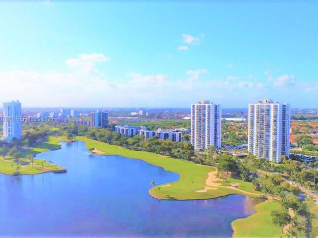 [Aventura Real Estate, listing number 3337391]