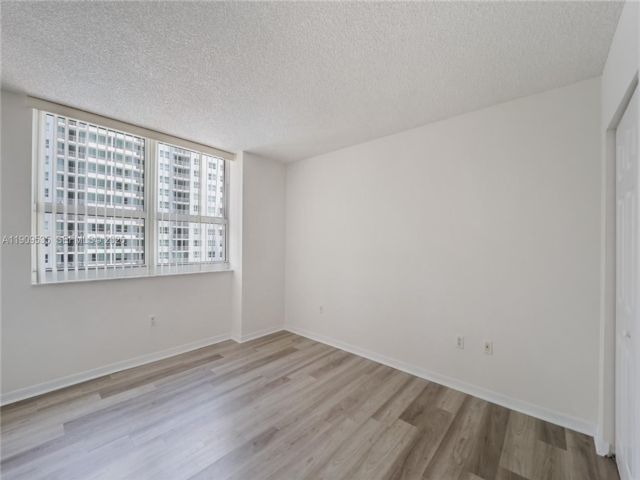  3 BR,  2.00 BTH &nbsp; style home in Miami