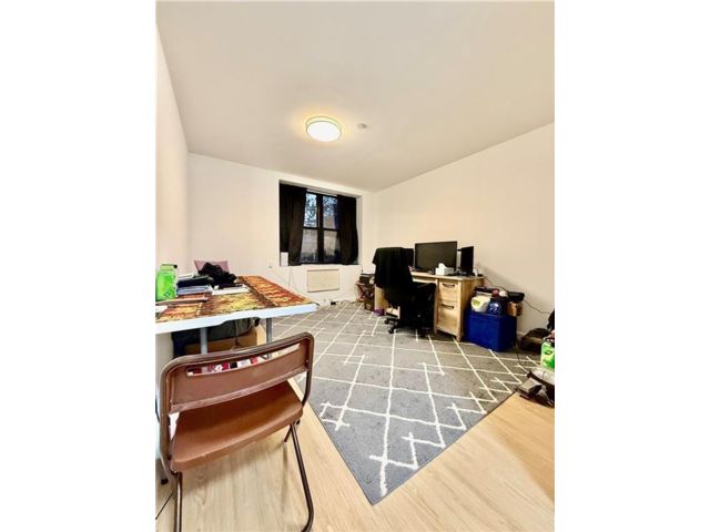  2 BR,  1.00 BTH &nbsp;Multi-family style home in Sunset Park