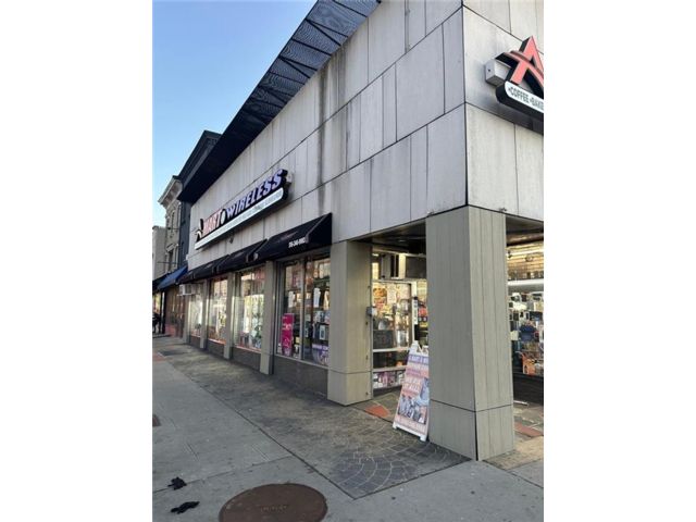 Studio,  0.00 BTH &nbsp;Business only style home in Hempstead