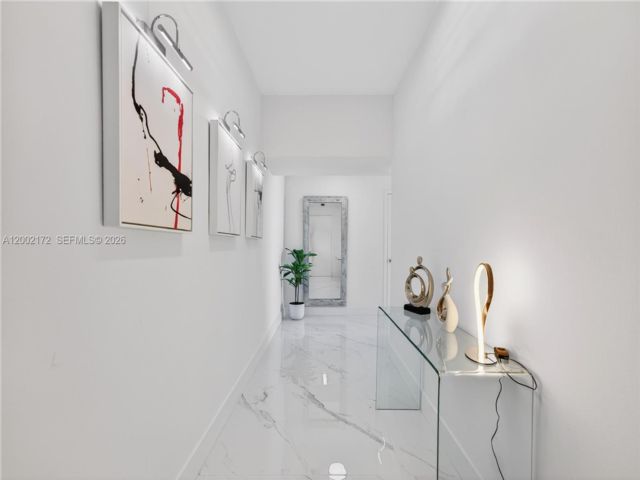[PHOTO]