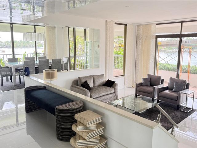  2 BR,  2.50 BTH &nbsp; style home in Aventura