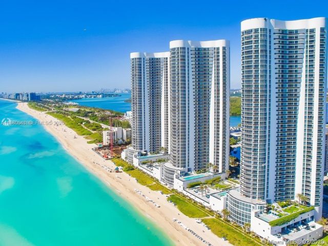  2 BR,  2.00 BTH &nbsp; style home in Sunny Isles Beach