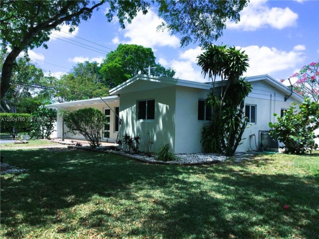  3 BR,  2.00 BTH &nbsp; style home in Plantation