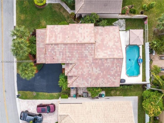  4 BR,  2.50 BTH &nbsp; style home in Parkland