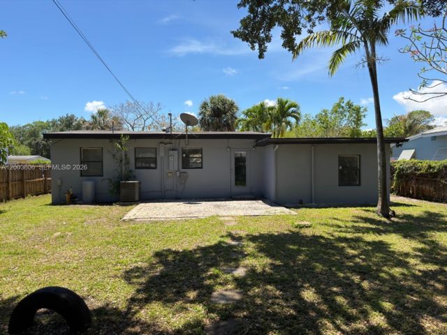  3 BR,  2.00 BTH &nbsp; style home in Fort Lauderdale