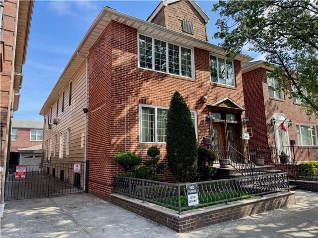 Studio,  0.00 BTH &nbsp;Multi-family style home in Bensonhurst