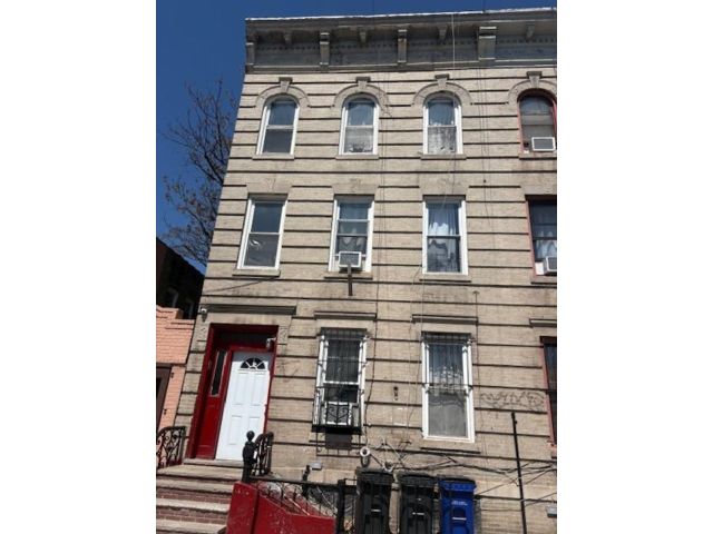  8 BR,  3.00 BTH &nbsp;Multi-family style home in East Flatbush