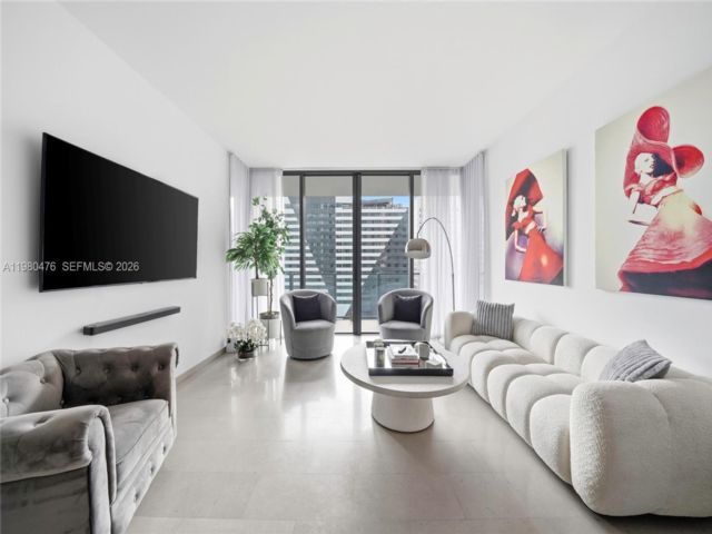  2 BR,  2.50 BTH &nbsp; style home in Miami