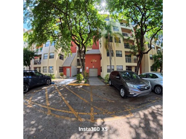  2 BR,  2.00 BTH &nbsp; style home in Medley