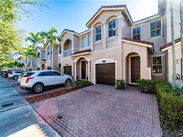 [Miami Real Estate, listing number 3337689]