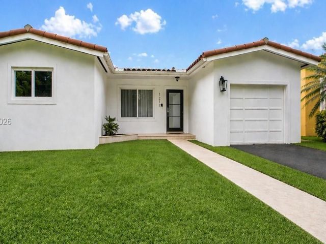  3 BR,  2.00 BTH &nbsp; style home in Coral Gables