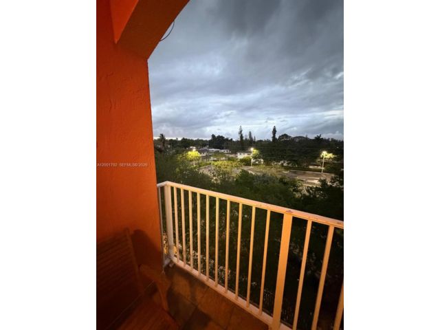  2 BR,  2.00 BTH &nbsp; style home in Biscayne Park