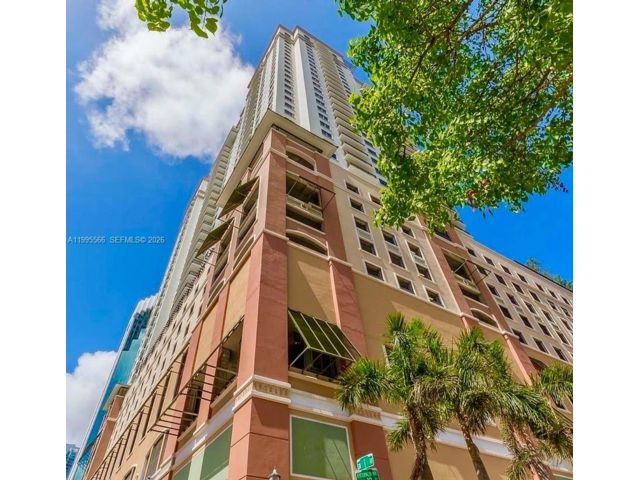  2 BR,  2.00 BTH &nbsp; style home in Miami