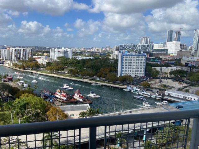  1 BR,  1.00 BTH &nbsp; style home in Miami