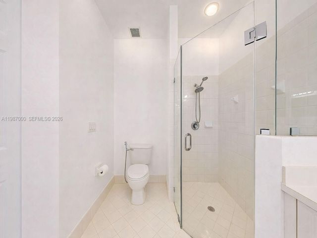 [PHOTO]