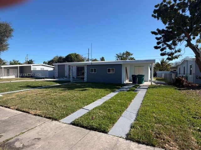  3 BR,  2.00 BTH &nbsp; style home in Miami
