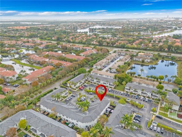  4 BR,  3.00 BTH &nbsp; style home in Medley