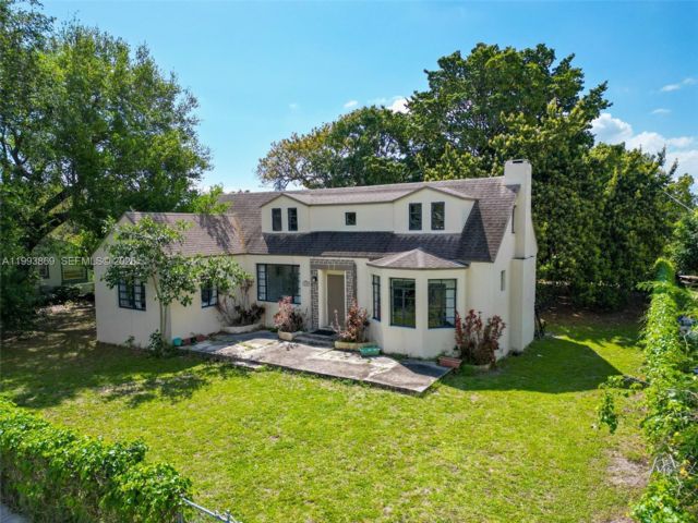  4 BR,  2.00 BTH &nbsp;European style home in Miami