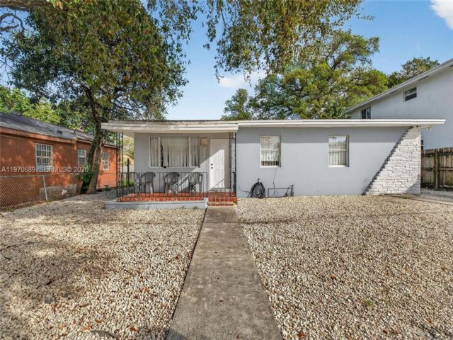 3 BR,  1.00 BTH &nbsp;European style home in Miami