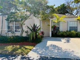  3 BR,  2.00 BTH &nbsp;Other style home in Miami