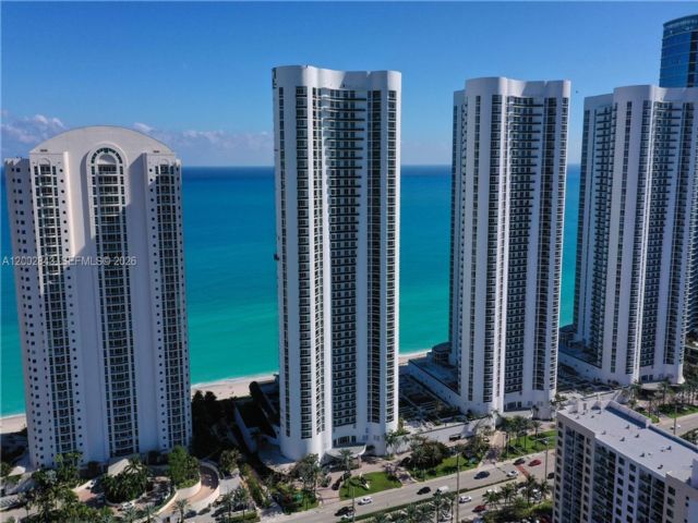  3 BR,  3.50 BTH &nbsp; style home in Sunny Isles Beach