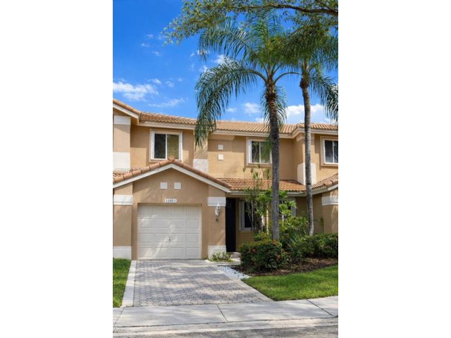  3 BR,  2.50 BTH &nbsp; style home in Pembroke Pines