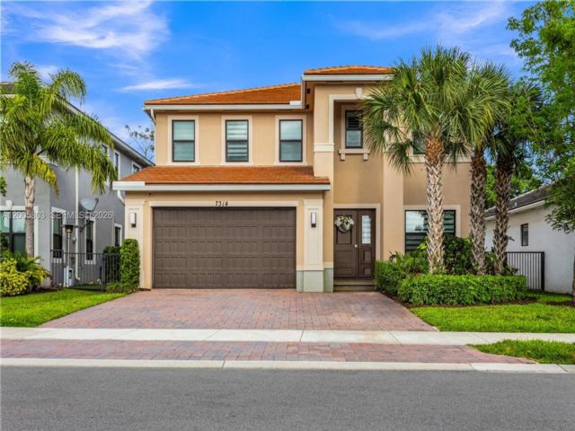  3 BR,  2.50 BTH &nbsp; style home in Lake Worth