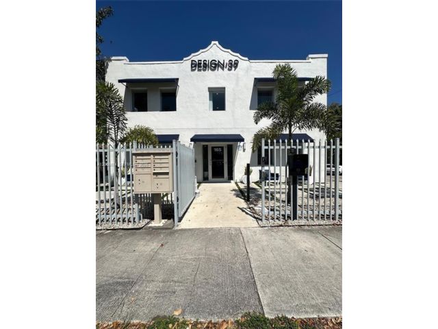  1 BR,  1.00 BTH &nbsp; style home in Miami
