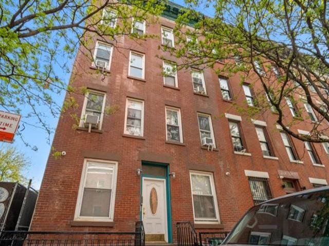 [Carroll Gardens Real Estate, listing number 3338180]