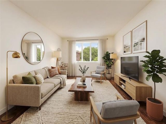  3 BR,  2.00 BTH &nbsp;Condominium style home in Ditmas Park