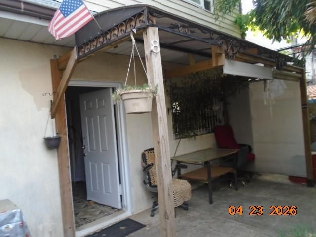  2 BR,  1.00 BTH &nbsp;Single family style home in Brighton Beach