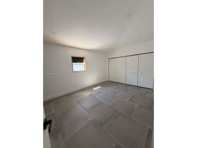 [PHOTO]