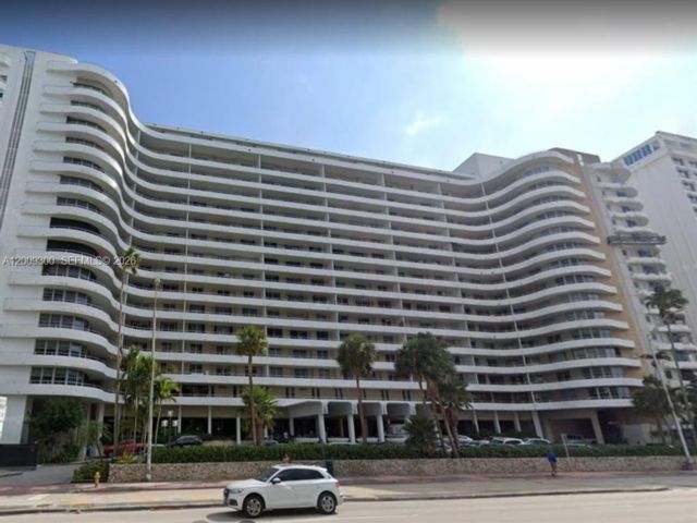 2 BR,  2.00 BTH &nbsp;Condo style home in Miami Beach