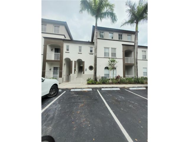  3 BR,  2.50 BTH &nbsp; style home in Miramar