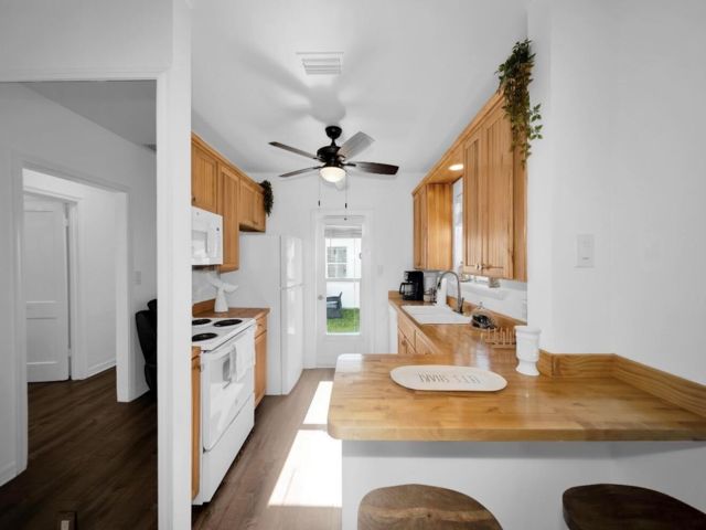  2 BR,  1.50 BTH &nbsp; style home in Fort Lauderdale