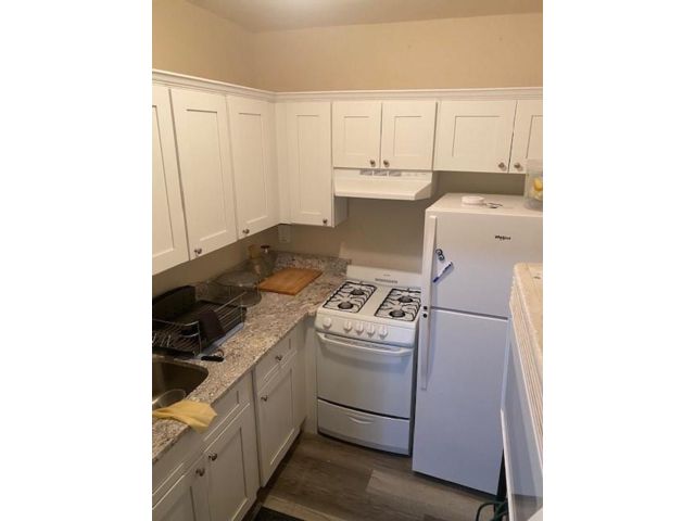  2 BR,  1.00 BTH &nbsp;Condominium style home in Midland Beach