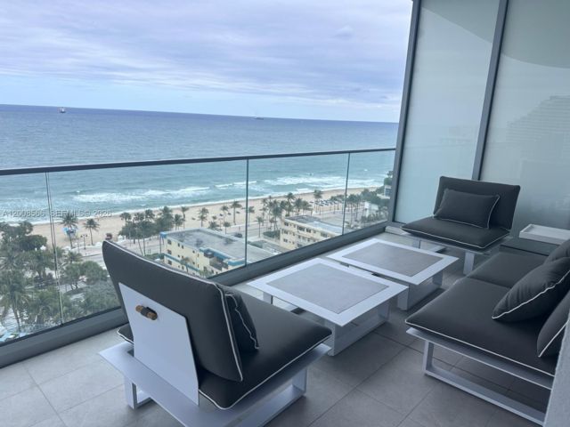  2 BR,  3.00 BTH &nbsp; style home in Fort Lauderdale