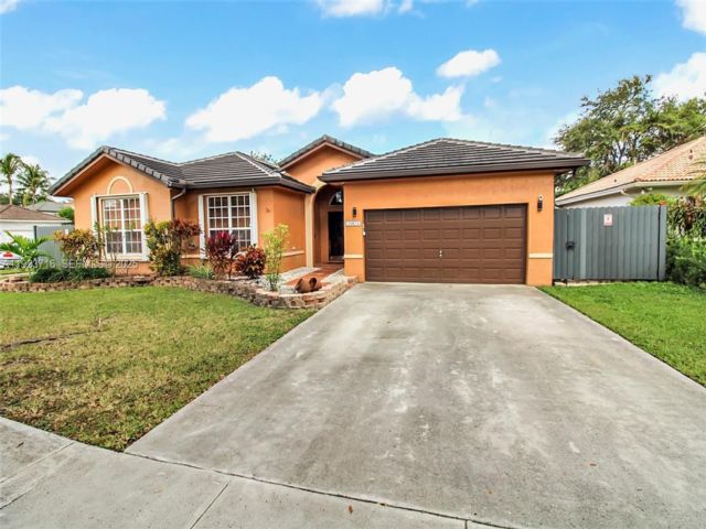  4 BR,  2.00 BTH &nbsp; style home in Miami