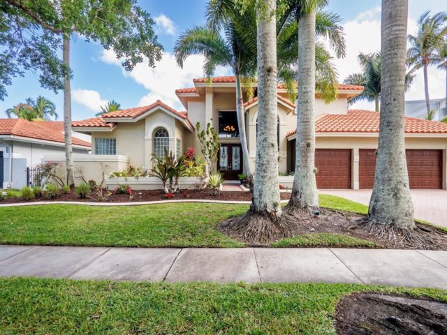  4 BR,  3.00 BTH &nbsp; style home in Pembroke Pines