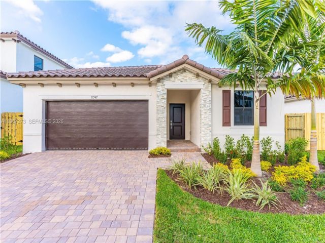  3 BR,  2.50 BTH &nbsp;Other style home in Homestead
