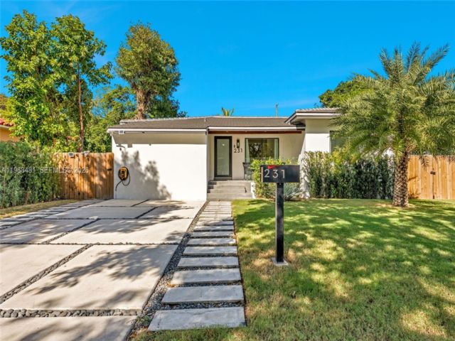  3 BR,  2.00 BTH &nbsp;European style home in Miami
