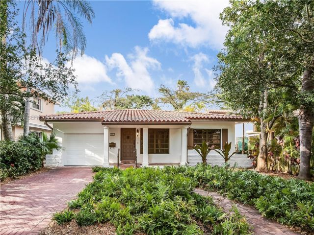  3 BR,  2.00 BTH &nbsp;European style home in Coral Gables