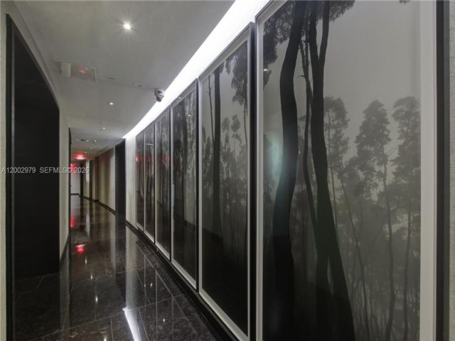 [PHOTO]