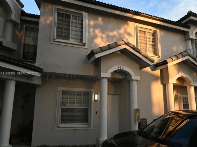  3 BR,  2.50 BTH &nbsp;Condo style home in Miami