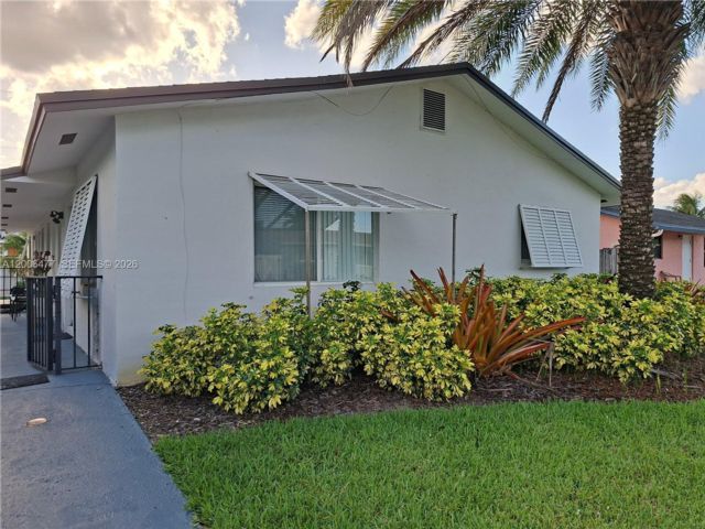  2 BR,  1.50 BTH &nbsp; style home in Miramar