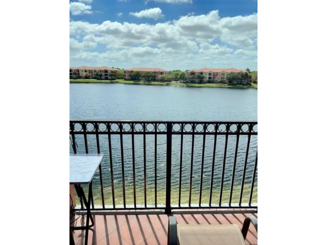  3 BR,  2.00 BTH &nbsp; style home in Miramar