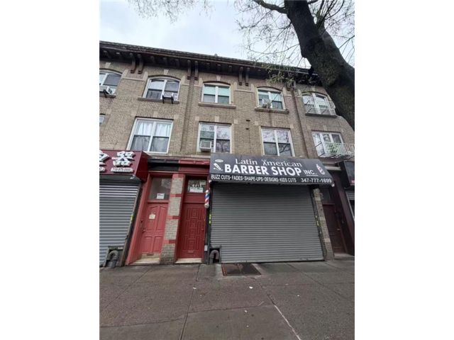 Studio,  0.00 BTH &nbsp;Mixed use style home in Bensonhurst