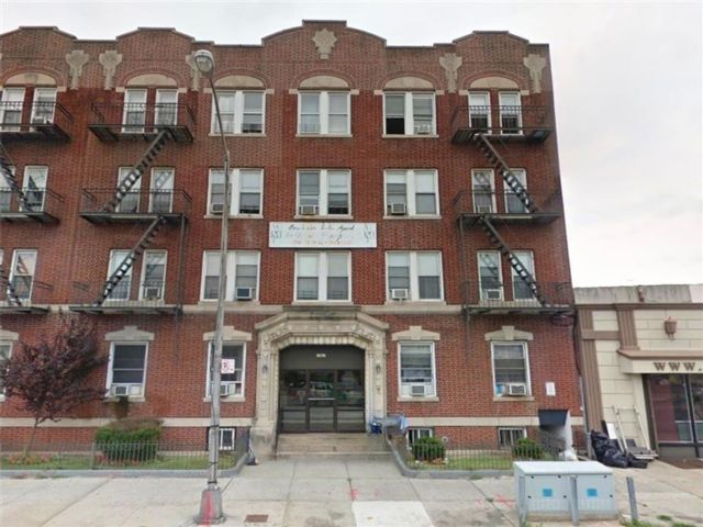  1 BR,  1.00 BTH &nbsp;Co-op style home in Bensonhurst